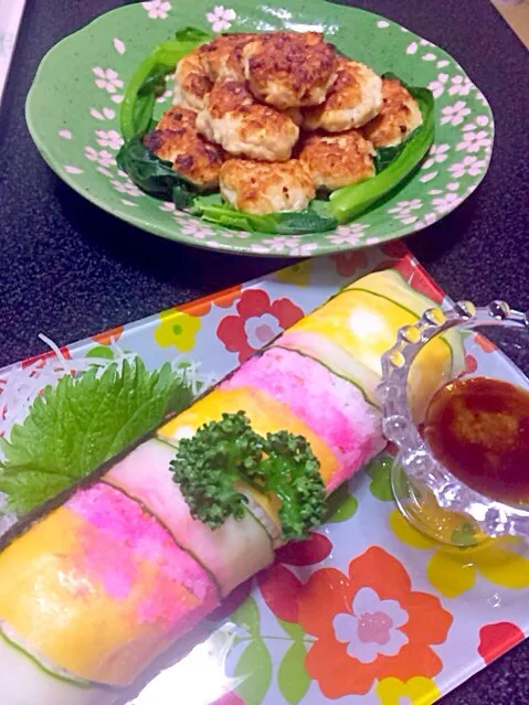 Snapdishの料理写真:レインボー寿司と豆腐と鶏の唐揚げ風💕|ＳＵＺＵＫＩさん