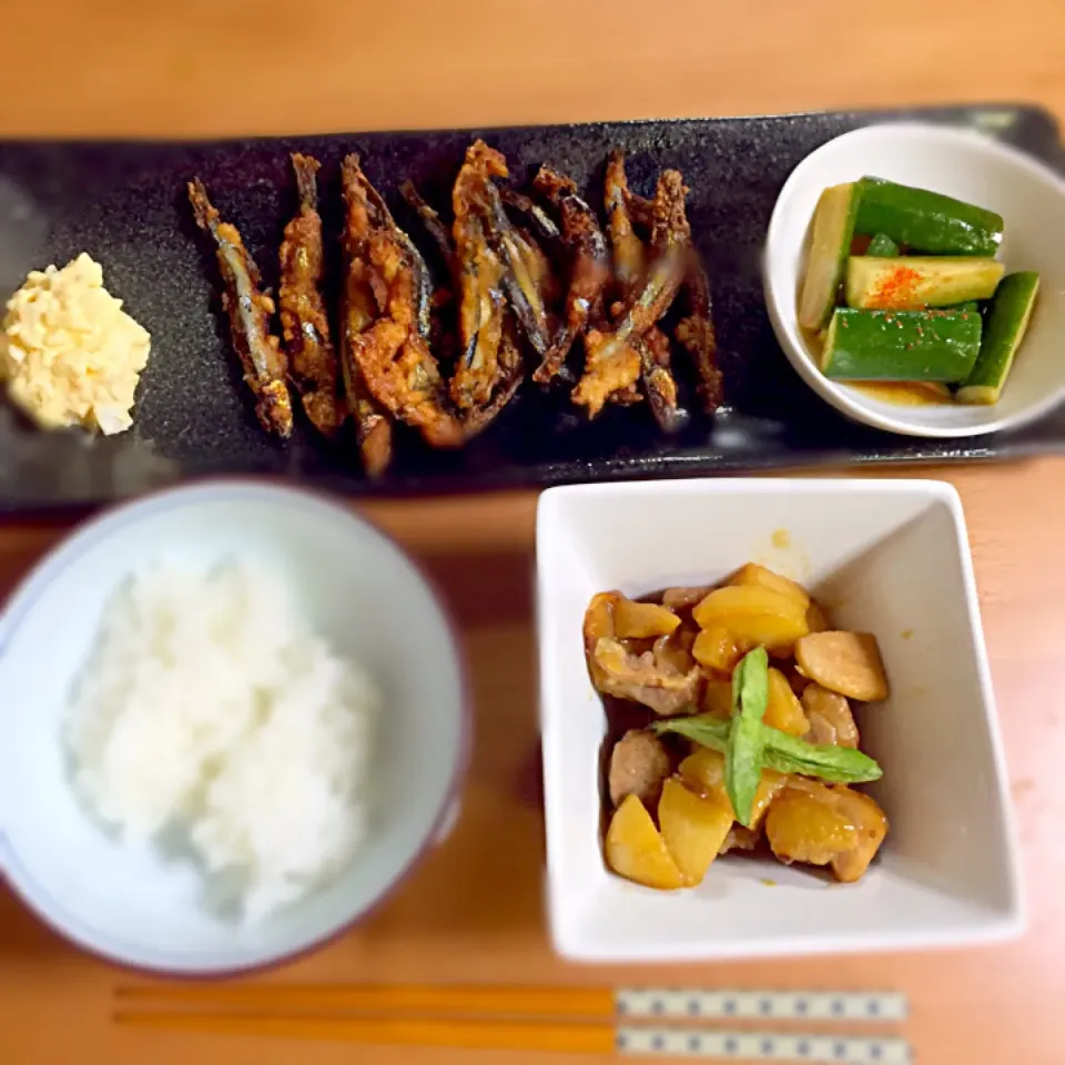 きびなごの唐揚げ
鶏肉とジャガイモの照り焼き
きゅうりの漬物
白米|さおりさん