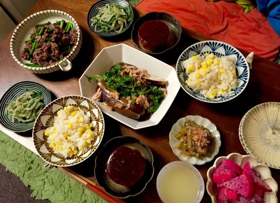 とうもろこしご飯🌽
ツナと大葉の蒸しナス🍆
ふろふき大根🌙
ニンニクの芽と牛肉のオイスターソース炒め🐄

その他|sGm3さん