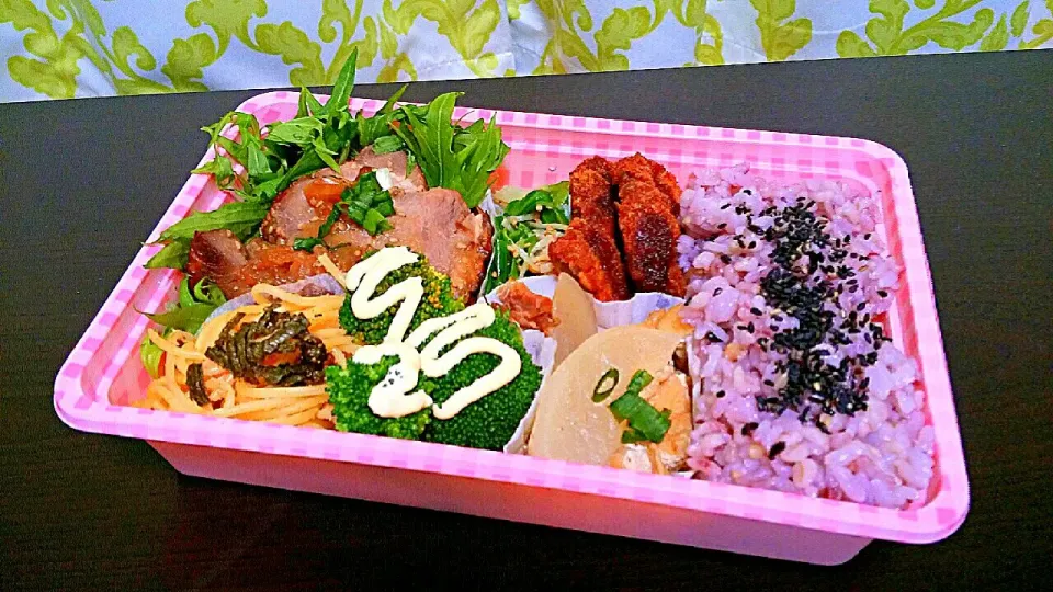 Snapdishの料理写真:旦那弁当☆出張用夜弁🍱🎵|pikyuさん