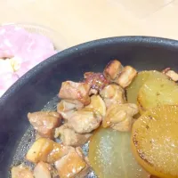 Snapdishの料理写真:鶏肉の照り煮|あいたろさん