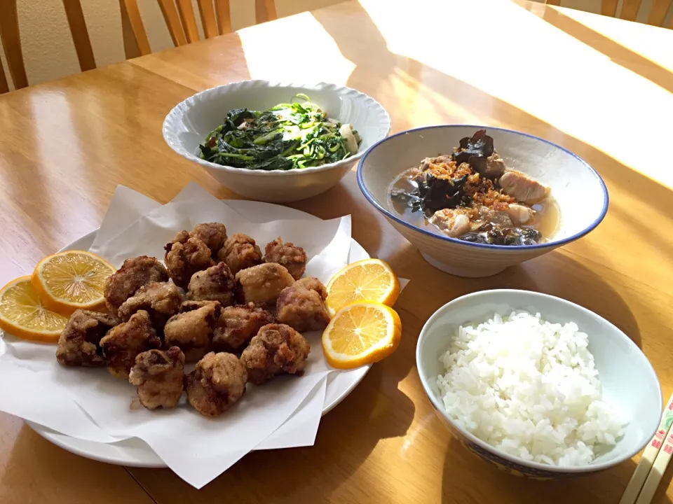 Snapdishの料理写真:Spareribs cooked two ways: fried and in a soup|SweeTeaさん