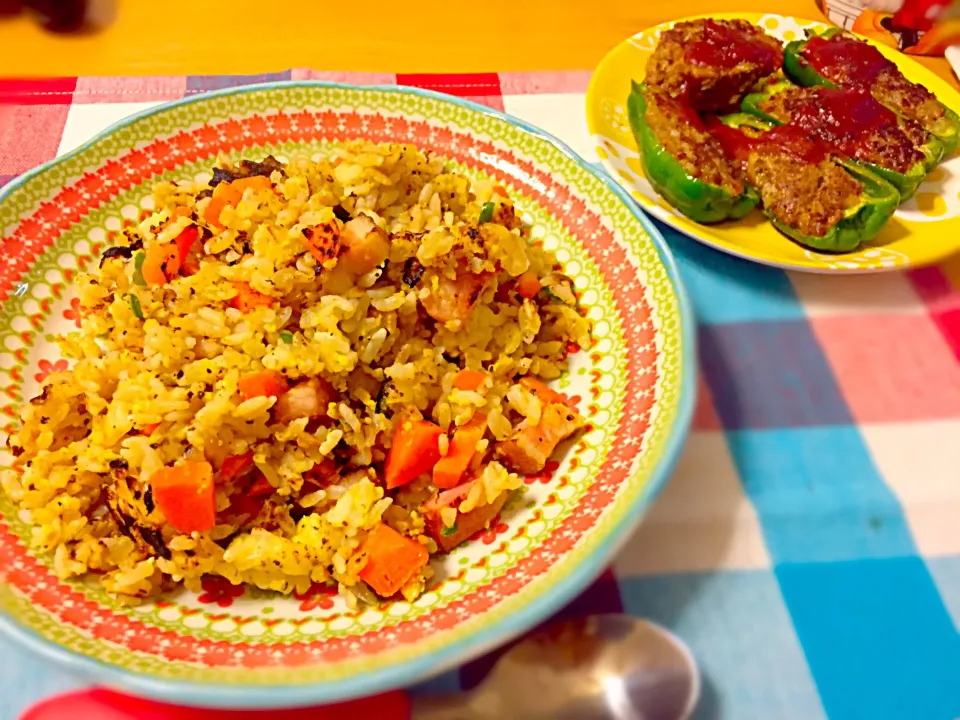 ＊炒飯 ＊ピーマンの肉詰め|にこりさん