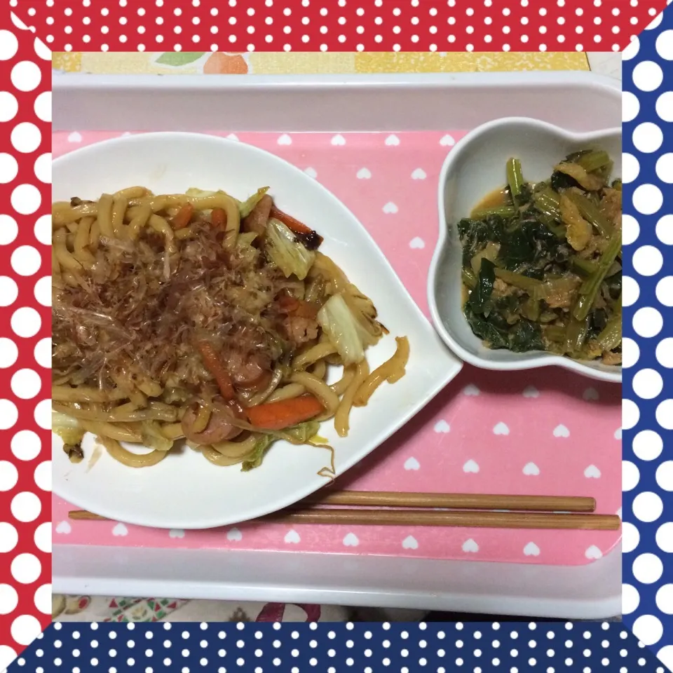 Snapdishの料理写真:焼きうどん作りました。|スマイルさん