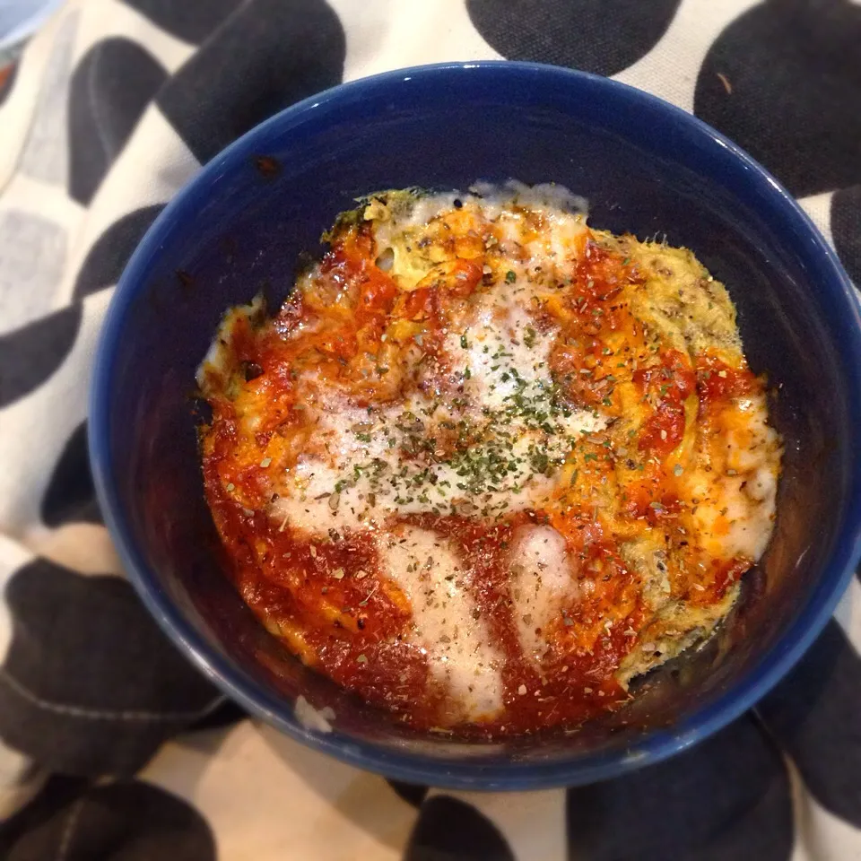 Snapdishの料理写真:scramble eggs with mozzarella cheese|adilahselvyahさん