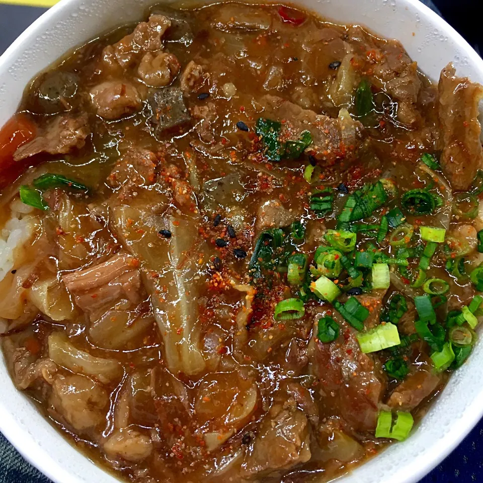 Snapdishの料理写真:お米食堂 牛すじ煮込み丼（数量限定）@札幌ドーム|カウンター嬢さん