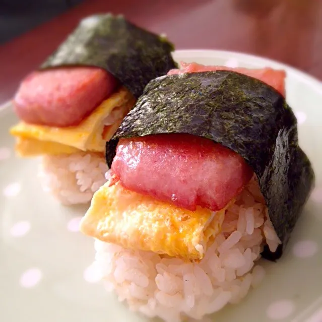 Snapdishの料理写真:スパムおにぎり🍙🐷|ららさん