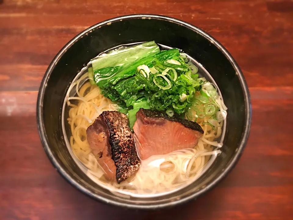 天然 鰤照と三月菜の温めん1|半田手延べそうめんの店 阿波や壱兆さん