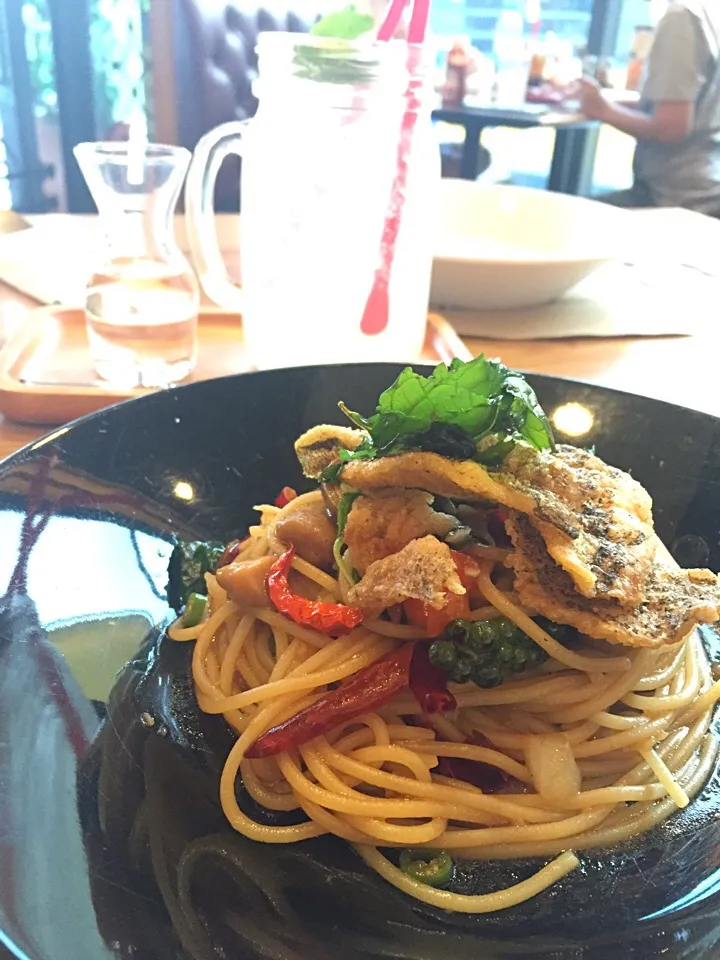 Spicy Crispy fish spagetti|PhUnGさん