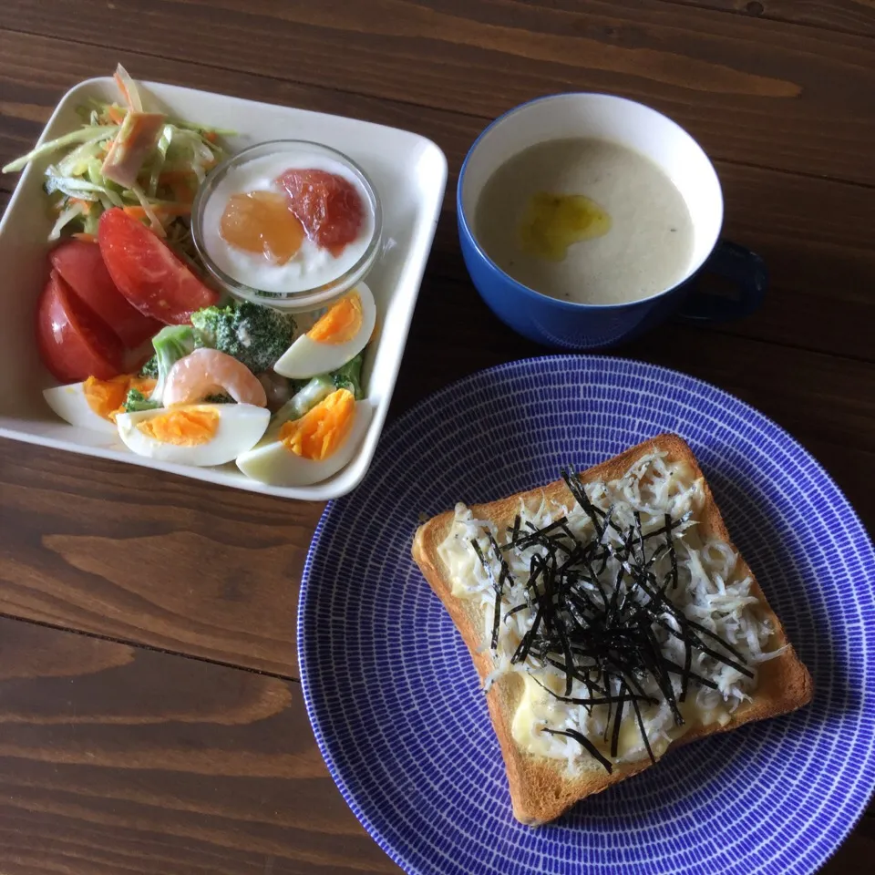 Snapdishの料理写真:日曜日の『今日の朝ごはん』|ぺんぎんさん