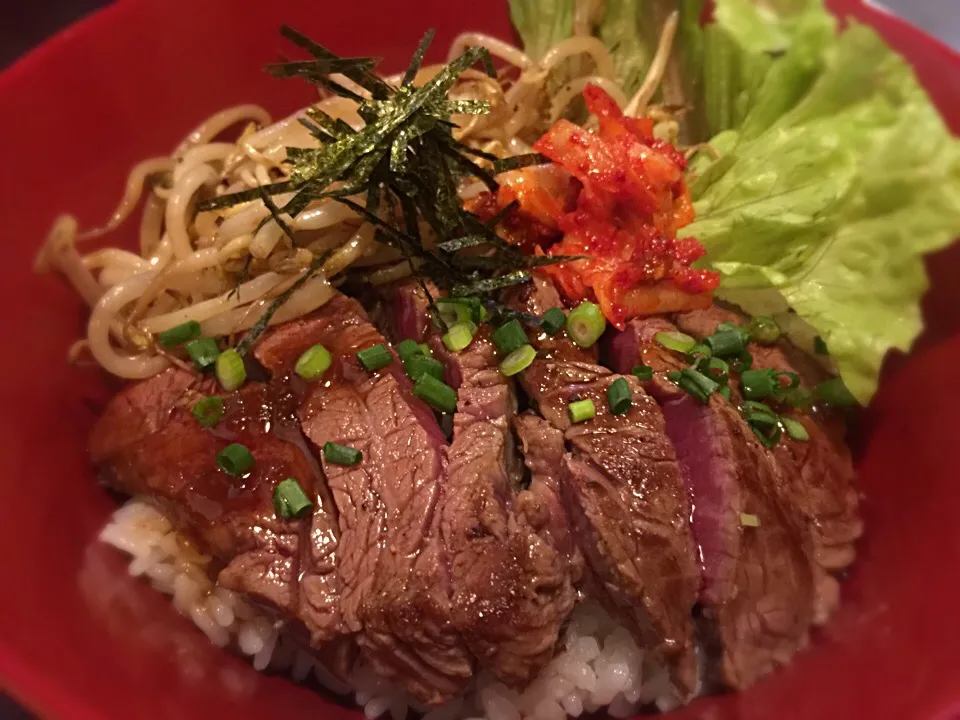 ステーキ丼|エイコーワールドさん