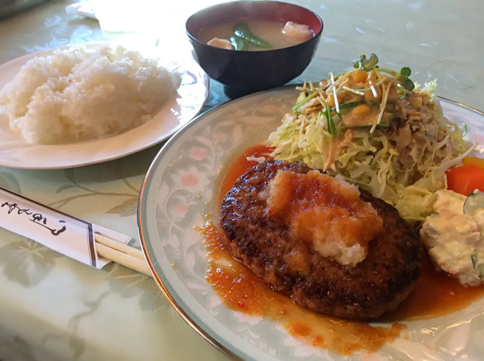 隠れ宿的な喫茶店のランチ😋|アライさんさん