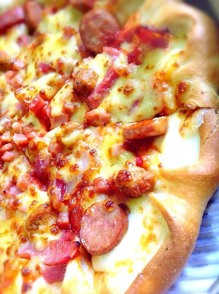 Meat lover pizza🍕😍|🍃aeyafternoon🌾さん