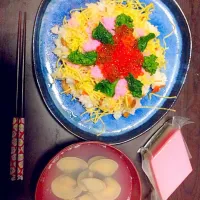 Snapdishの料理写真:ちらし寿司とはまぐりのお吸い物|Mai Aokiさん