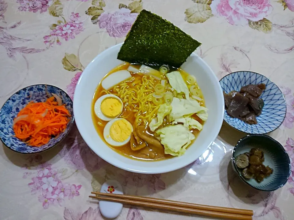 今日は一人なのでインスタントラーメン|たえさん