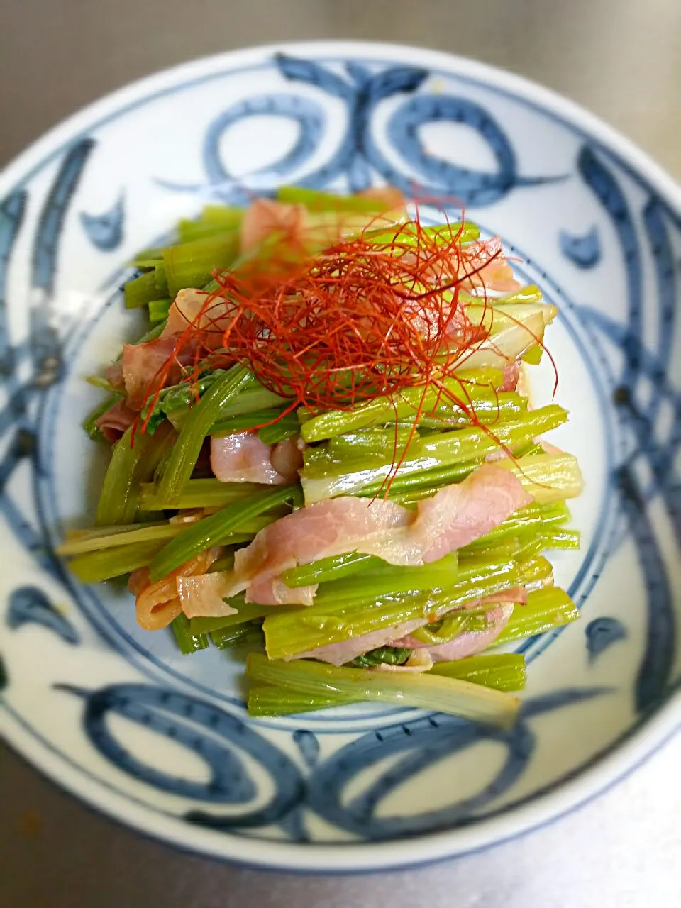 若ごぼうの茎、ベーコンの胡麻油炒め|藤田 まり子さん