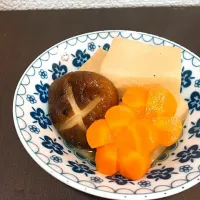 Snapdishの料理写真:高野豆腐の煮物|nami*さん