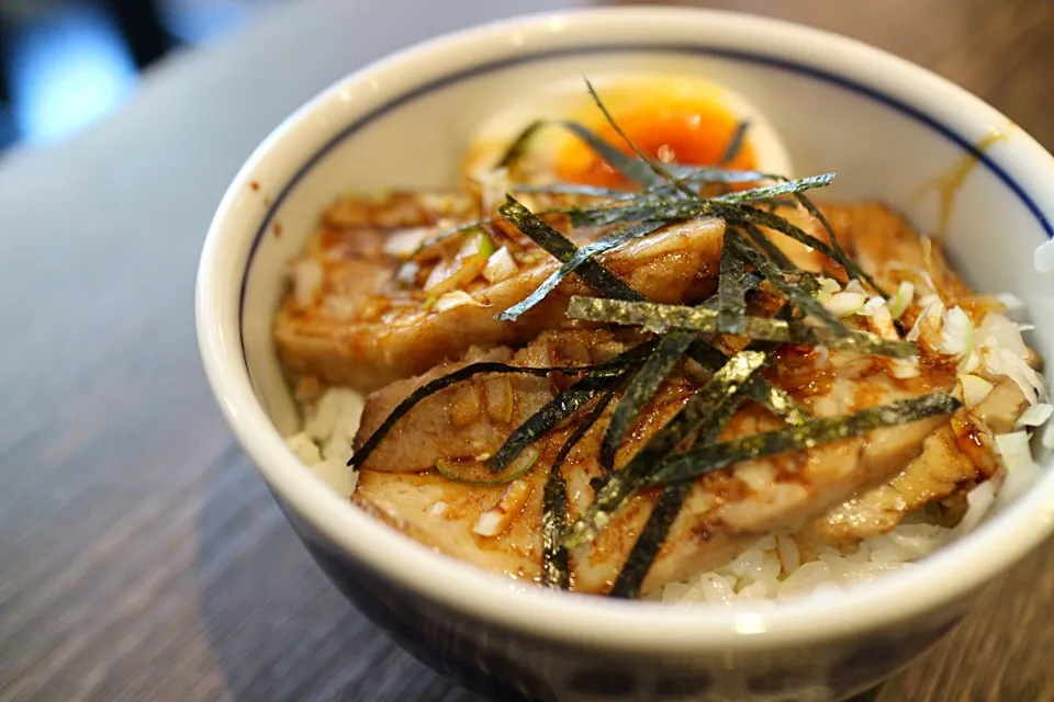 ちゃーしゅー丼|マハロ菊池さん