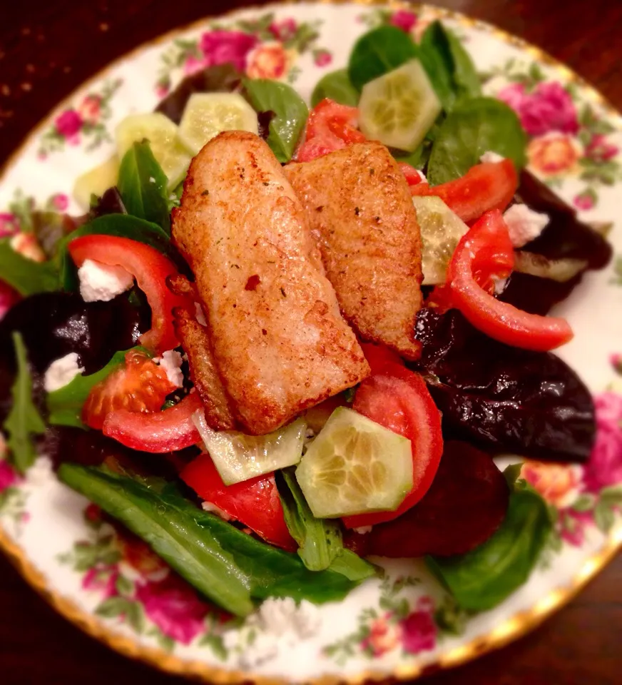 Clean Eating --- Salad & Fish|CookingWithLoveさん