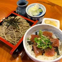 Snapdishの料理写真:漬けまぐろ丼|Junko Uchiyamaさん