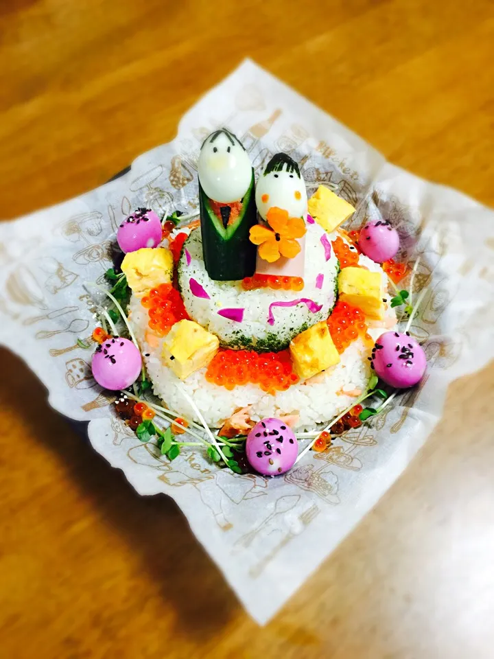 ひな祭り🎎手作りお寿司ケーキの出来上がり⸝⸝⸝⸝◟̆◞̆♡|sarusanさん