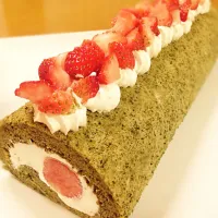 Snapdishの料理写真:抹茶シフォンロールケーキ|aky..5さん