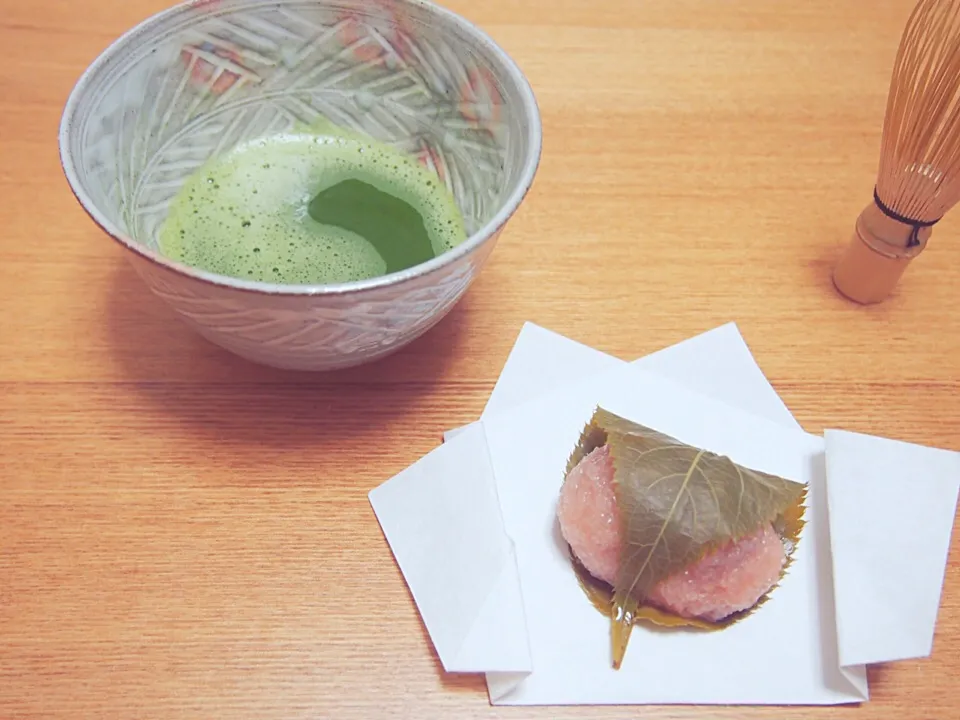 道明寺とお抹茶でおひな祭りのデザートタイム♡|はらぺこあゆむし◡̈さん