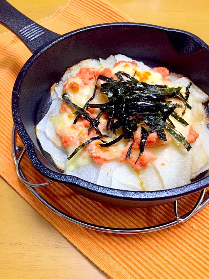 ともちゃんさんの料理 スキレットで長芋の明太子チーズ焼き🍳|ブー吉さん