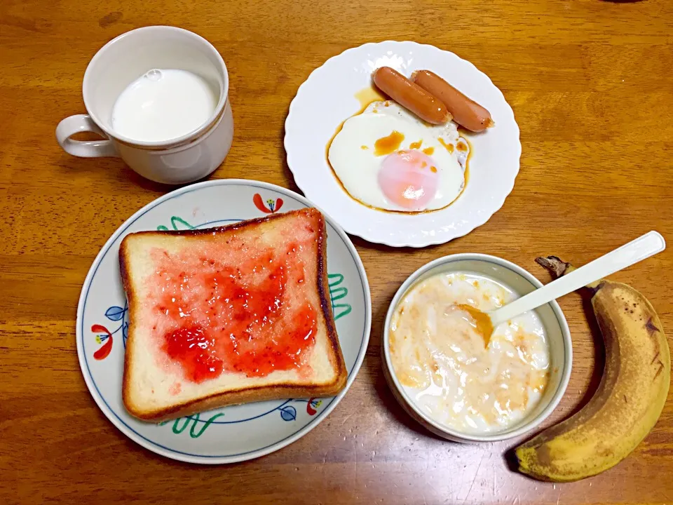 Snapdishの料理写真:朝食メニュー|井上 綾さん