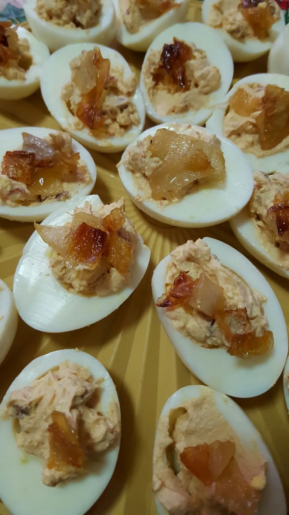 Smoky Deviled Eggs with Greek Yogurt and Caramelized Onions|Thebluestbutterflyさん