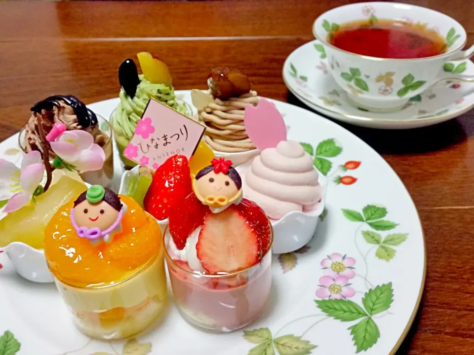 アンテノールのひな祭りケーキ🎎🍰|孫敬惠さん