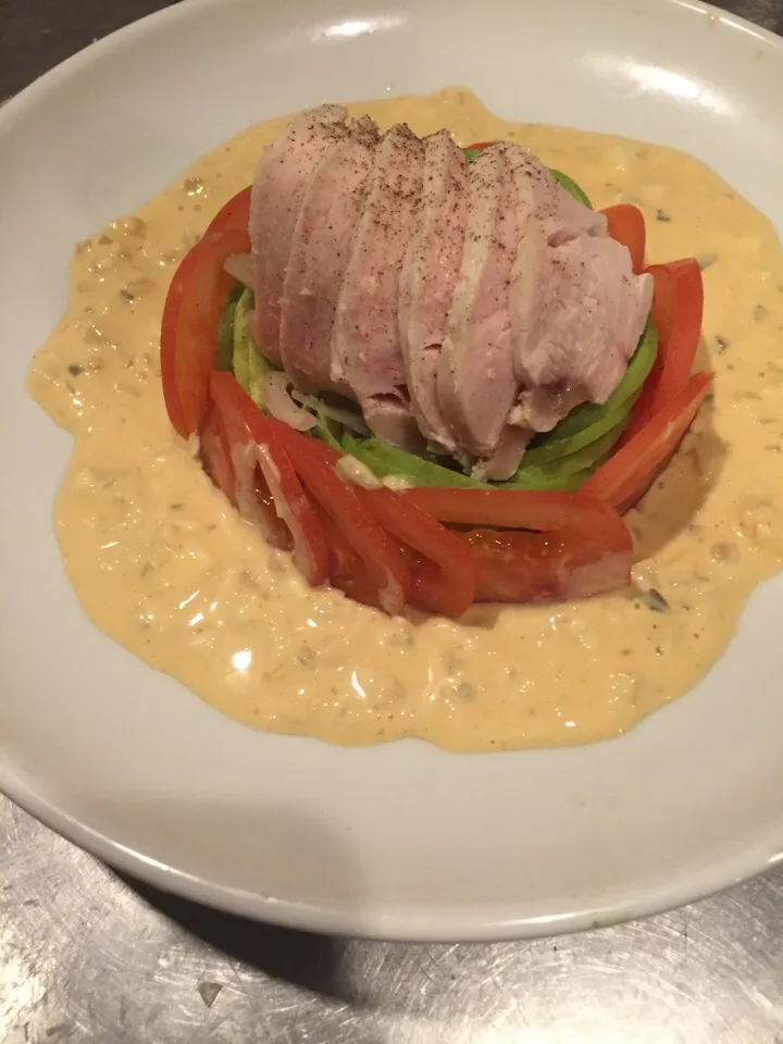 蒸し鶏とトマトとアボカドの冷製|ゆうきさん