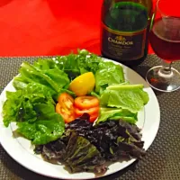 leafy vegetable salad🍀🌿🌱|Maria Luiza Makilさん