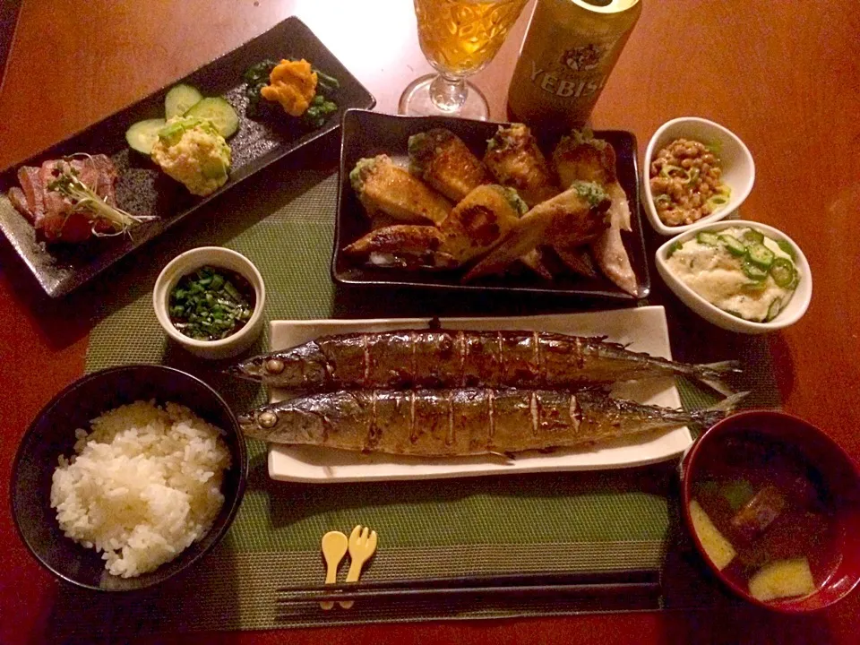 Today's Dinner🍴前菜･鶏手羽餃子(母作)･秋刀魚の塩焼き･納豆･おくら大和芋･白飯･茄子のお味噌汁|🌈Ami🍻さん