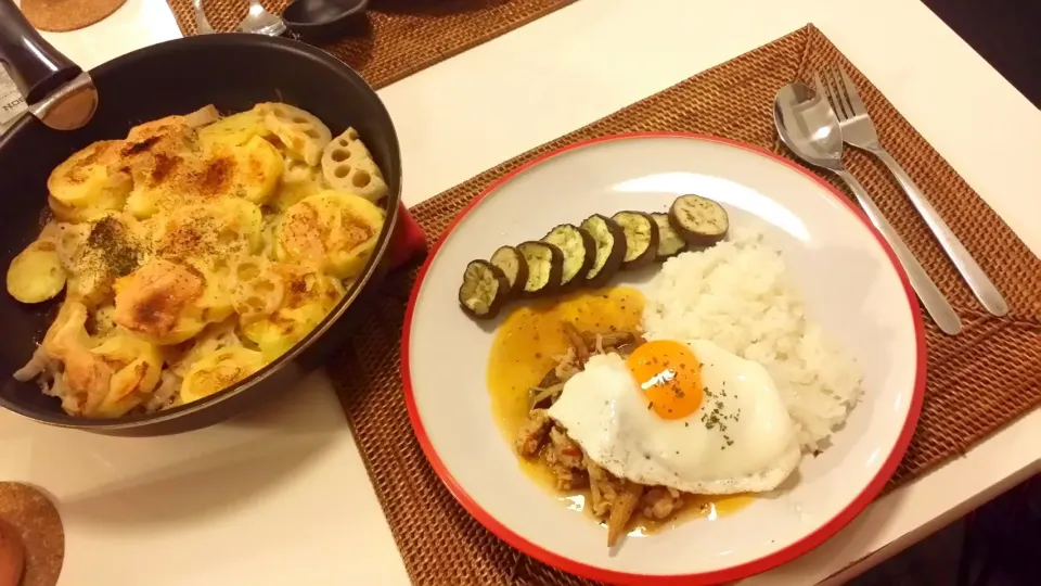 今日の夕食　ガパオ風ごはん、焼き茄子のマリネ、十勝フレッシュ使用のじゃがいもとれんこんのグラタン|pinknari🐰🌈さん