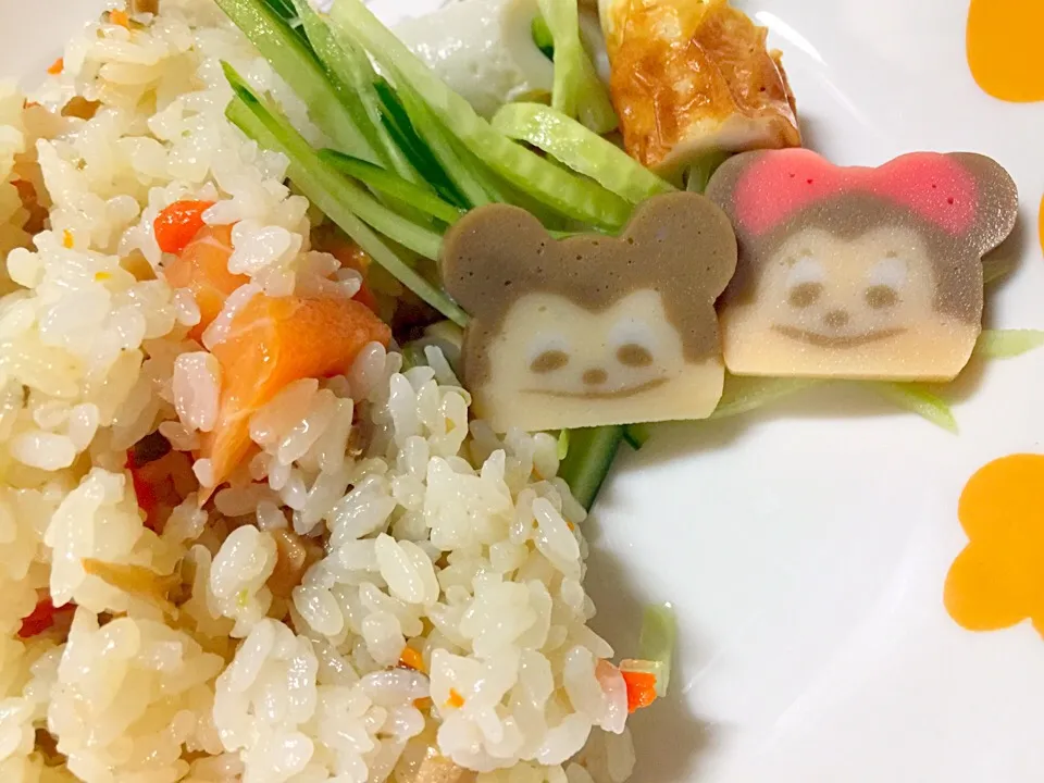 Snapdishの料理写真:ちらし寿司withサーモンのカルパッチョ|yukirinさん