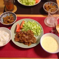 Snapdishの料理写真:りんご入り生姜焼き|あきさん