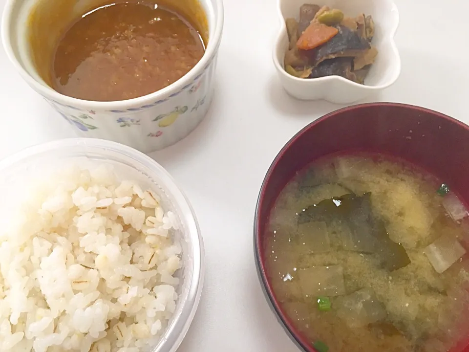 Snapdishの料理写真:残り物質素私朝ごはんw|まぁさん