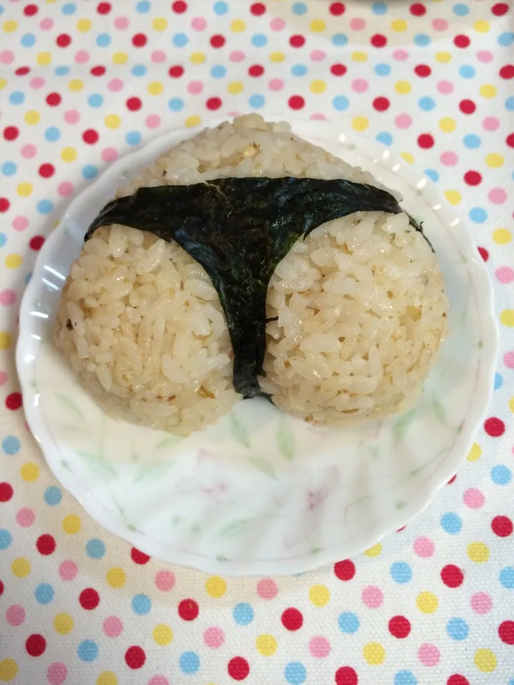 Snapdishの料理写真:お尻おにぎり|hiroko.さん