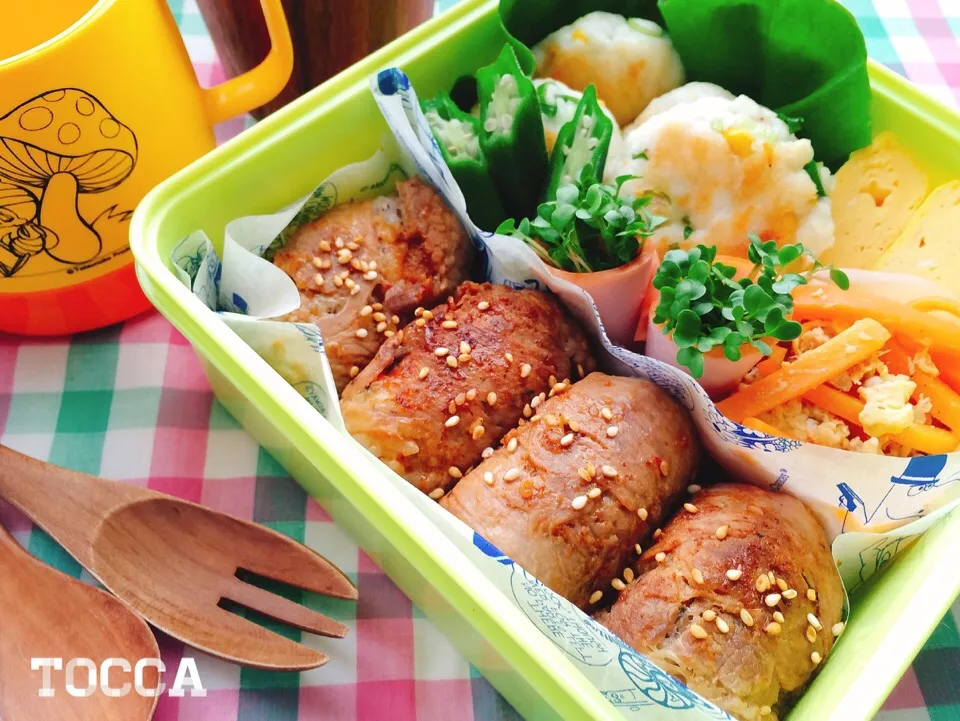 春の肉巻きおにぎり弁当🌸🌸🌸|toccaさん