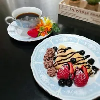 Snapdishの料理写真:チョコ生クリームクレープ❗|みーさん