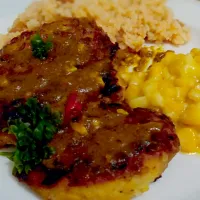 Snapdishの料理写真:spicy crusted chicken breast fillet with honey garlic sauce, cheesy corn and java rice|Jobelle Yuさん