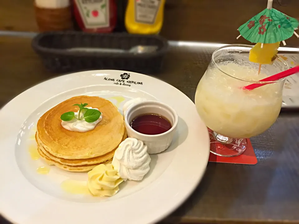 プレーンパンケーキ&バージン・チチ🍹|マニラ男さん