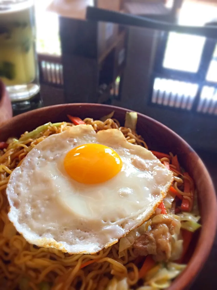 Mie Goreng@ The Style Ubud Hostel.|Chalinee Kalyanamitraさん