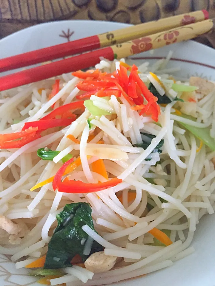 Fried Rice Vermicelli - Sunday breakfast ⛅️👨‍👩‍👦‍👦|Tari's Kitchenさん