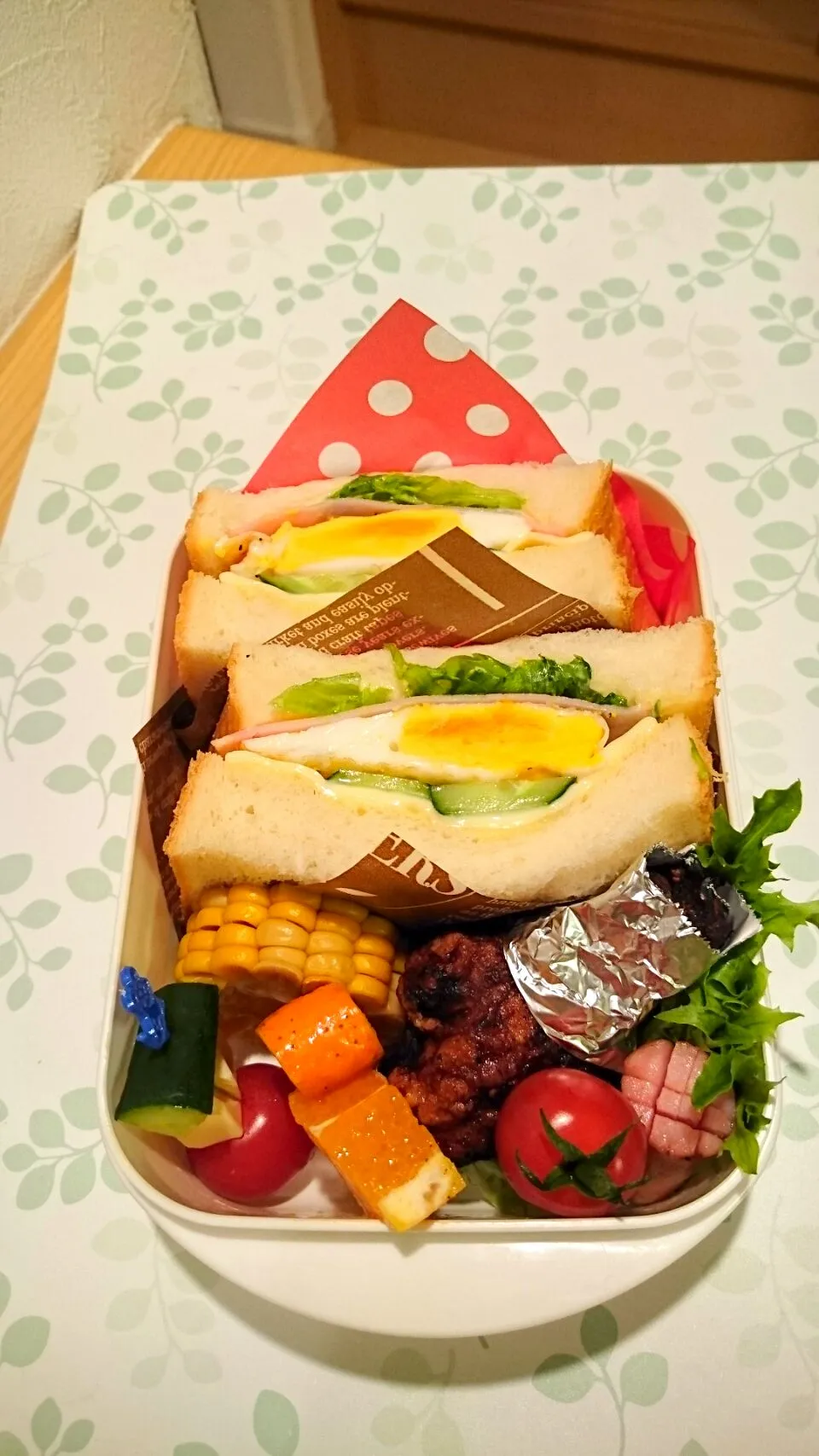 サンドウィッチ弁当🍞|ニコさん