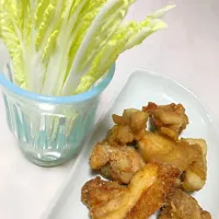 Snapdishの料理写真:アレルギー対応🍴米粉と片栗粉の和風唐揚げ🍗白菜スティックと一緒に😄|フジちゃんさん