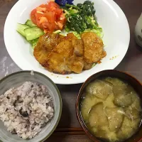 Snapdishの料理写真:3/6 夜ご飯 生姜焼き|あさこさん