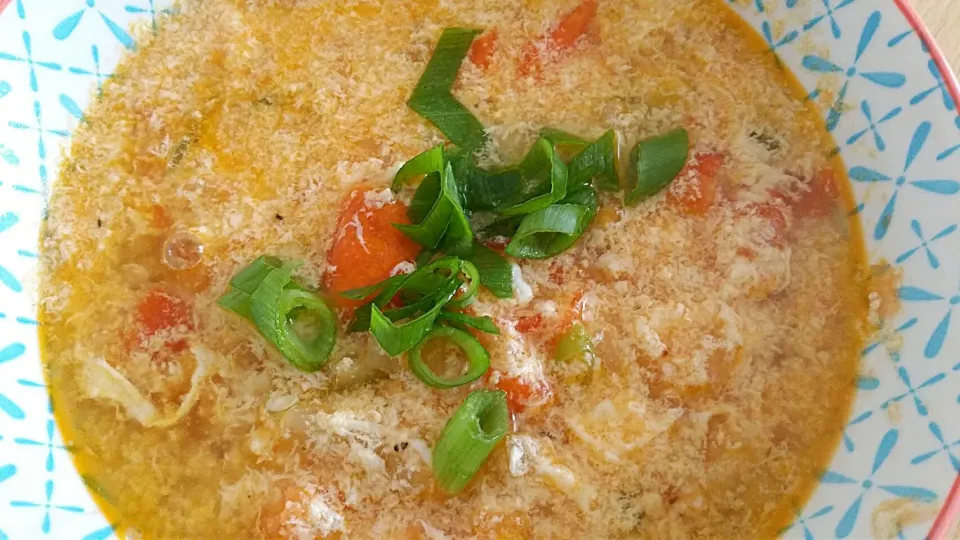 Snapdishの料理写真:Tomato egg drop soup|Yanyan Yumyumさん