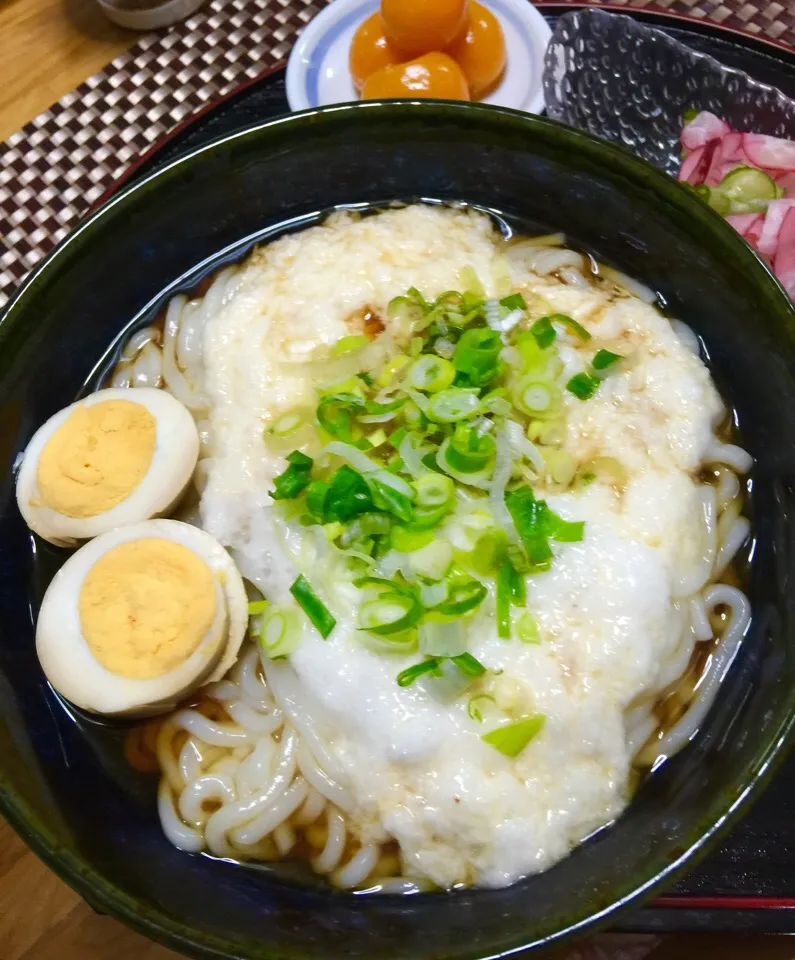 今夜も山かけぶつかけうどん 早く食べないと明日になっちゃう💦|keikoさん